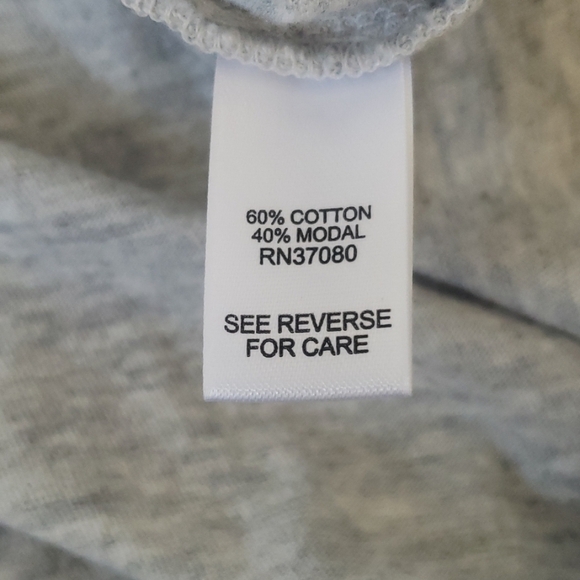 Cato gray heather tee with black heart graphic - Picture 8 of 8